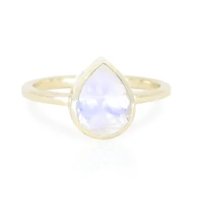 9K Yellow Gold Moonstone Tear Drop Ring