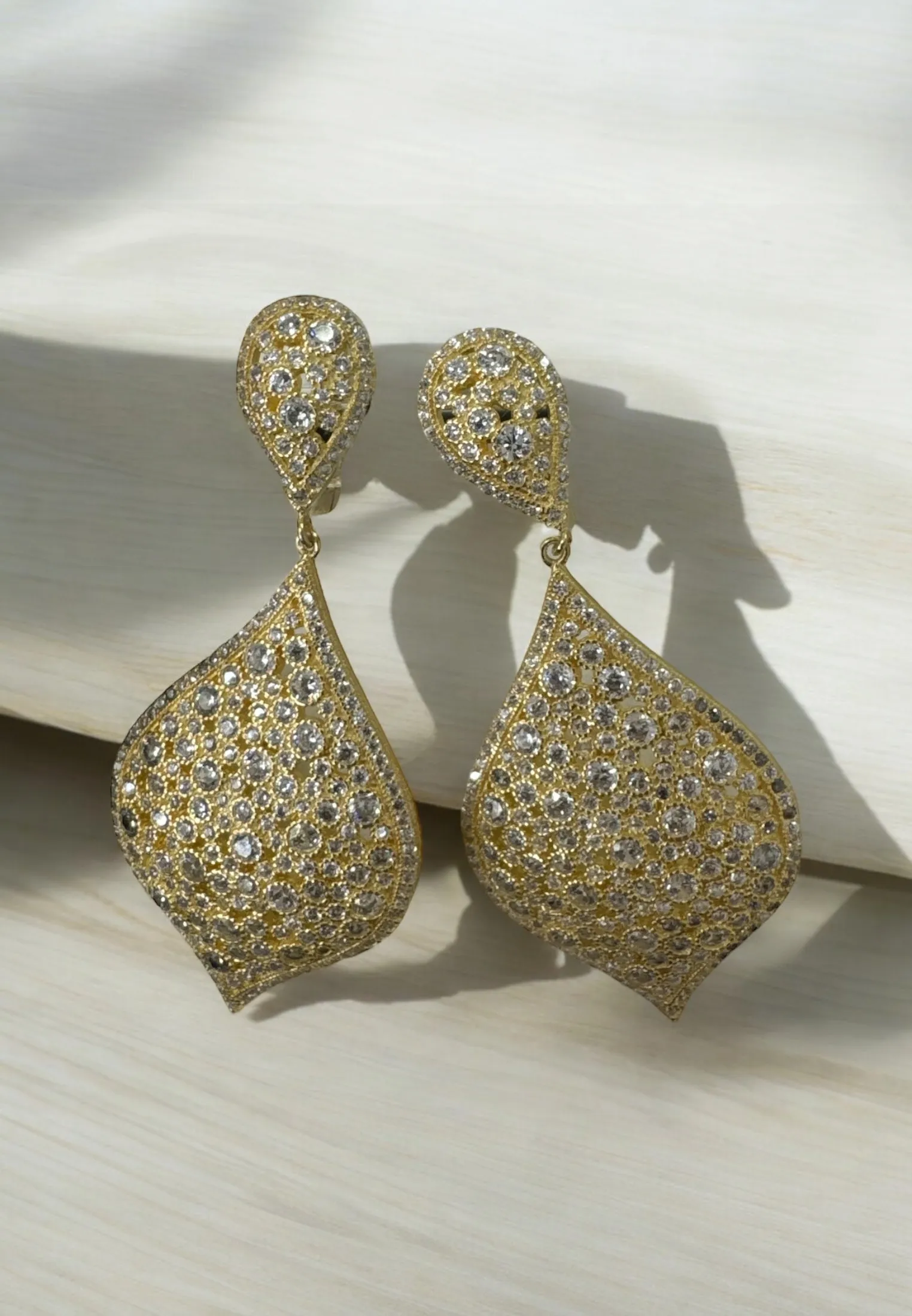 Arabian Nights Earrings Gold